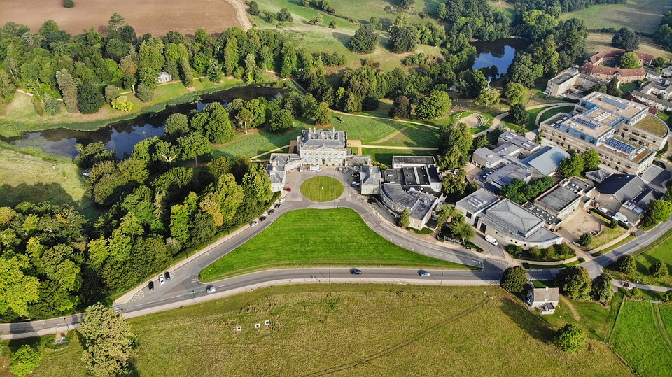 الدراسة في باث .. كل ما تحتاج معرفته عن الدراسة في مدينة باث في بريطانيا